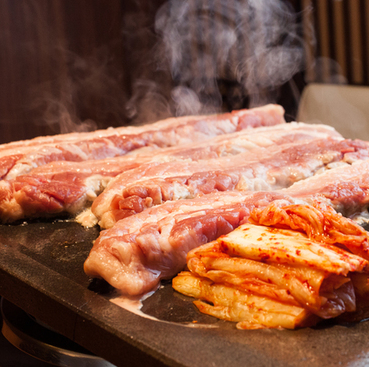 [Must try] Thick and juicy domestic samgyeopsal