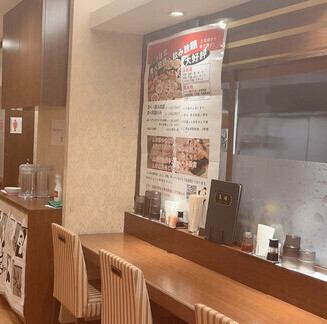 アットホームな雰囲気の中で本場中華料理をお召し上がりください。カウンター席はデート利用にもぴったりなお席です。