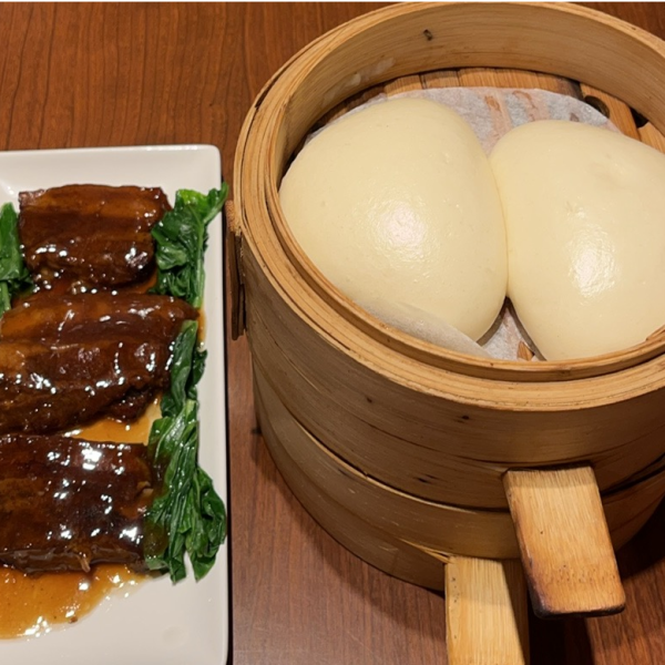 豚の角煮・蒸しパン3個付き