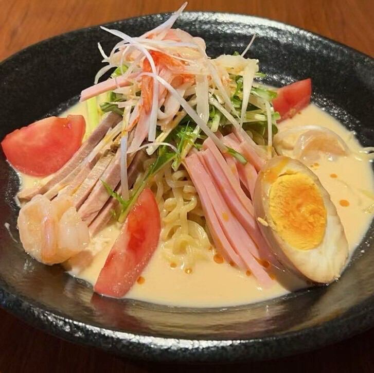 Enjoy authentic Chinese cuisine prepared by a Chinese chef.A popular restaurant where you can enjoy all-you-can-eat and all-you-can-drink.