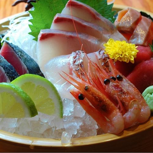 Assorted sashimi of the day (for 1 person)