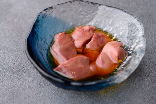 レバ刺し(名古屋コーチン)