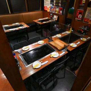 テーブル席