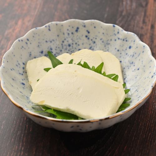用西京味噌醃製融化的奶油奶酪