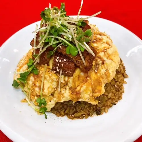 鰻のかば焼きとふわふわ卵のチャイナスタイル特製炒飯