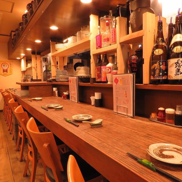 [One person is also welcomed ◎] Enjoy Chinese food easily at lunch or after work at the counter seat with a wide space ☆