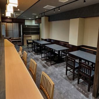 2名様がけのテーブルのお席です。