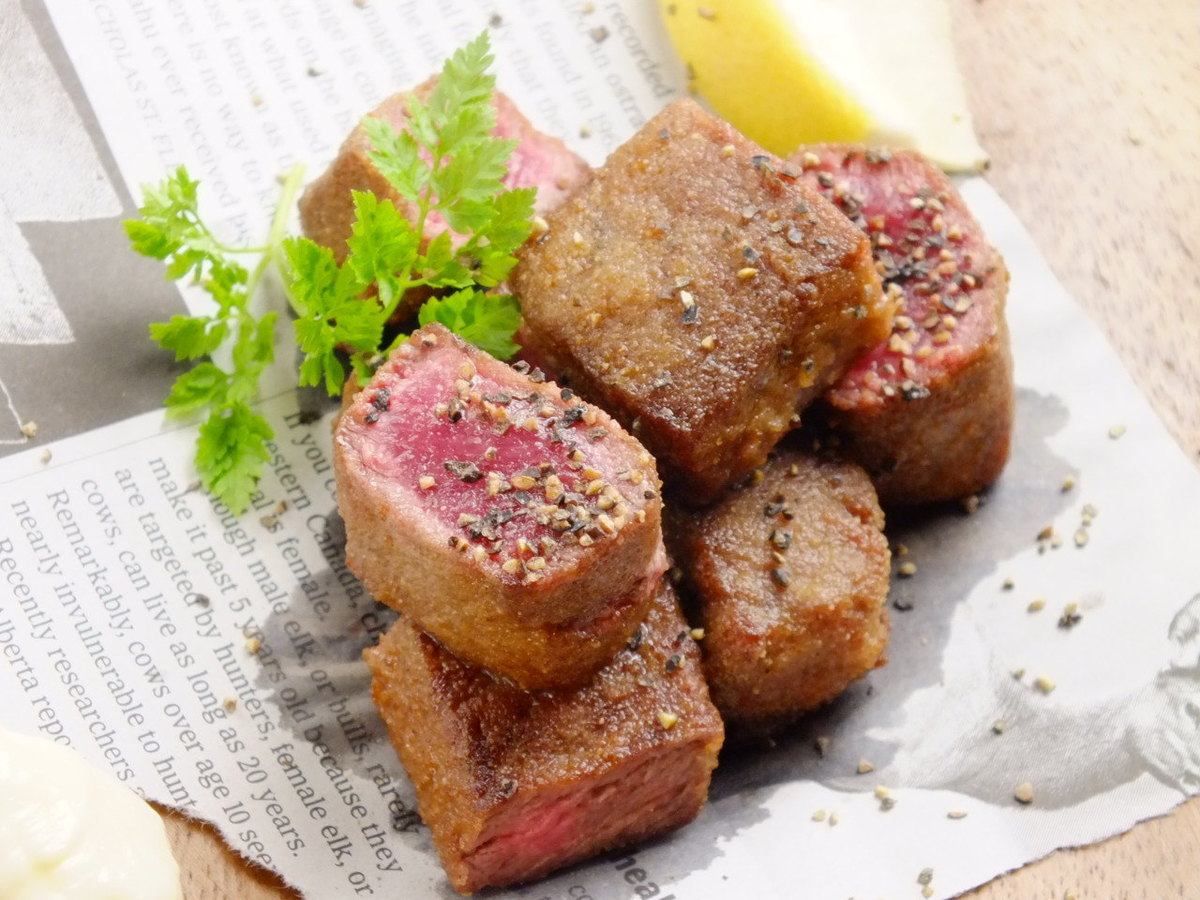 You can enjoy the finest horse meat that can be obtained because it is a specialty store!