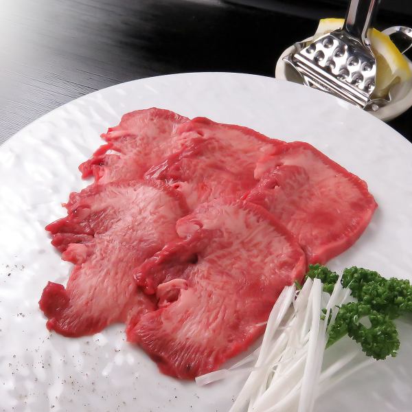 Yakiniku restaurant where you can enjoy luxurious meat [Warm] You will be pleased with the hospitality such as birthdays and anniversaries of loved ones, important dinner parties, etc.!