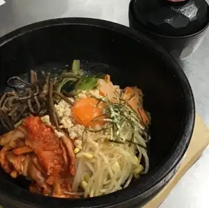 石焼ビビンバ