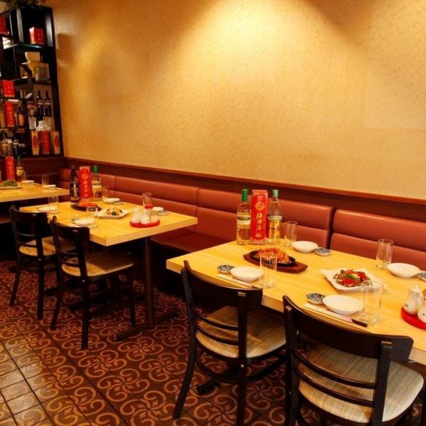 There are tables and sofa seats ♪ Enjoy delicious Chinese food in an open space with a window glass on one side! Recommended for year-end parties and new year parties ♪