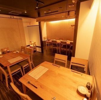 【1階】ゆったりとくつろげるお座敷は、1Fは最大16名様までご利用可能です♪