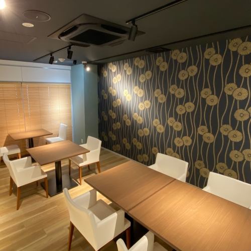 【テーブル席予約限定】- 宴会コース - ドリンク込み全7品11000円(税込)！記念日などにもぴったりです♪