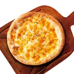 Four-cheese pizza (Quattro Formaggi)