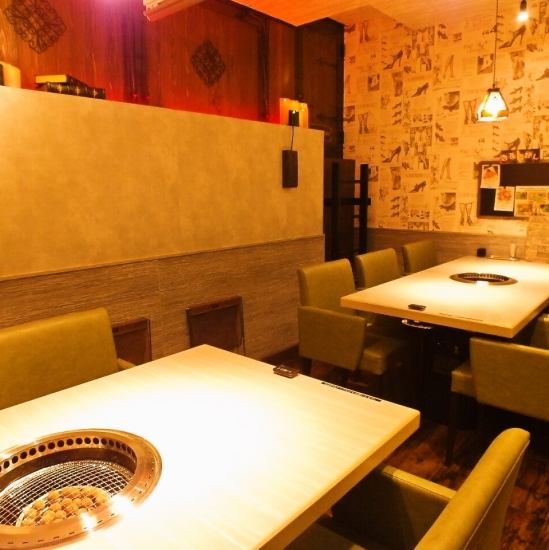 個室で周囲を気にせずにA4ランク以上の黒毛和牛を楽しめる♪