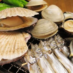[Outstanding freshness] Assorted 3 types of seafood fireside directly from the market