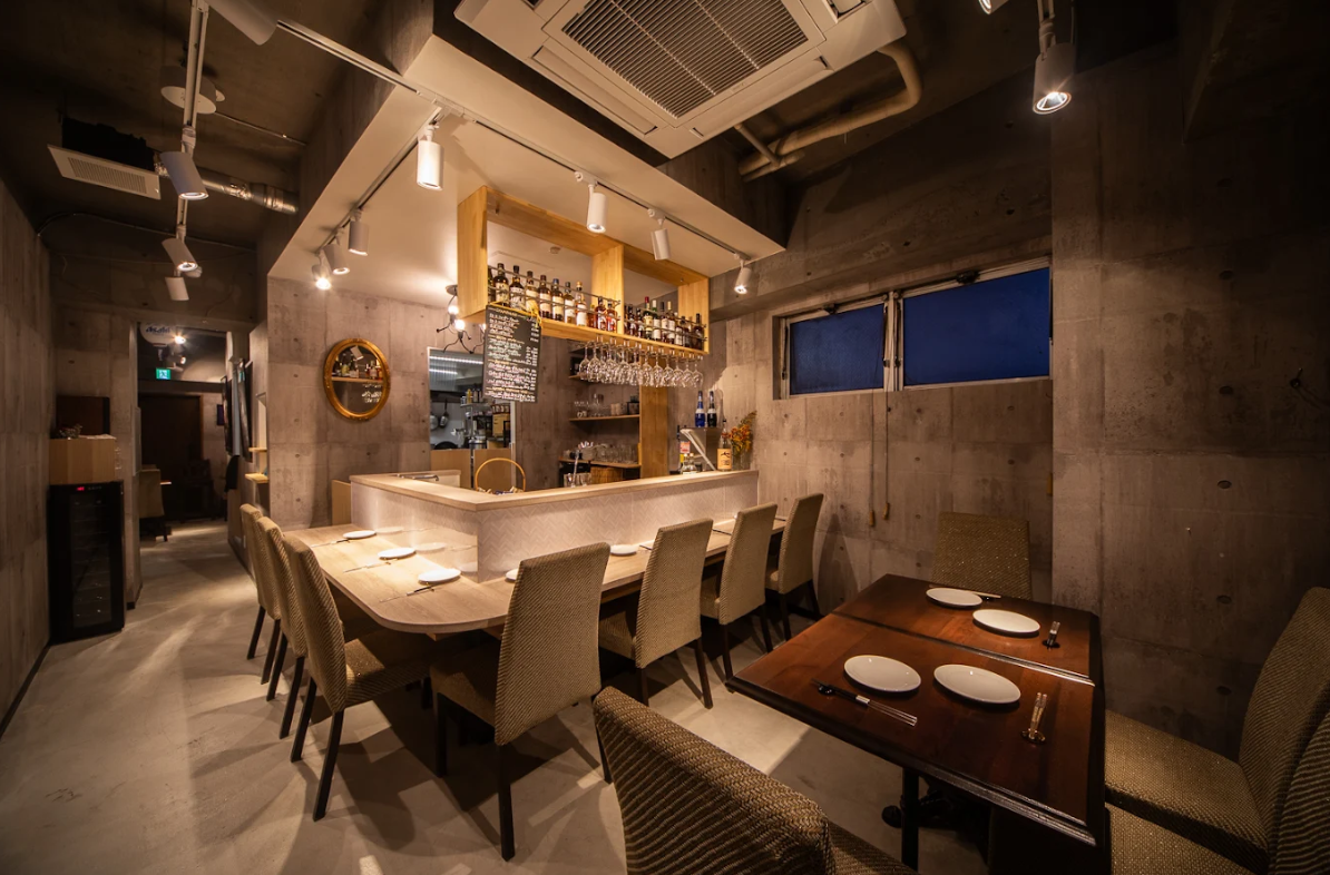 気軽に立ち寄れる美味しいオシャレ中華居酒屋♪土日は昼飲みも！