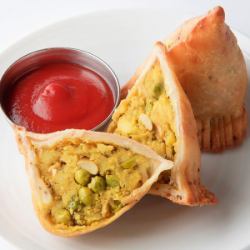 ベジタブル サモサVegetable Samosa