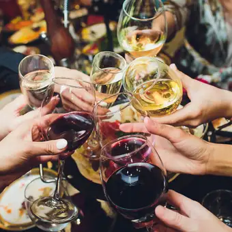 【2軒目◎】ミニガパオorヌードル付！二次会サク飲みコース全4品（60分飲み放題付）