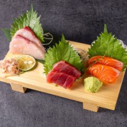 朝どれ鮮魚のお造り3点盛り合わせ