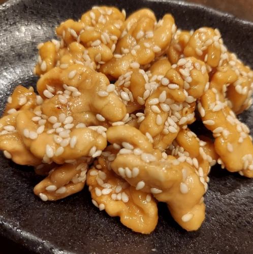 クルミの飴炊き