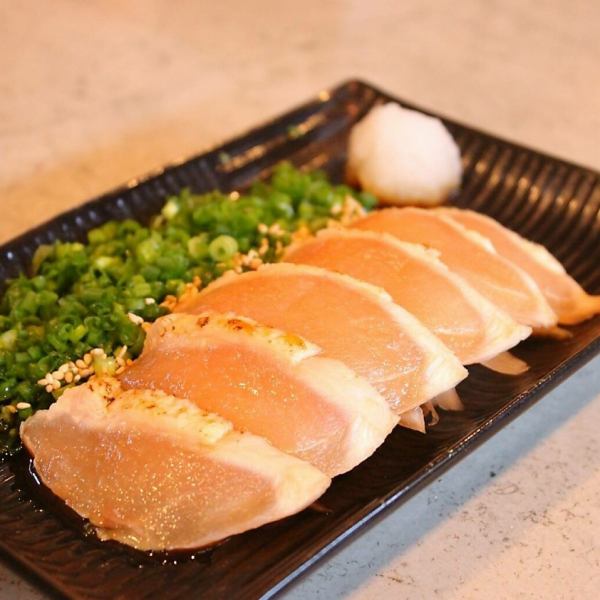 Tataki chicken (ponzu, ginger soy sauce)