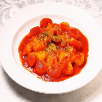 Small shrimp tomato sauce gnocchi