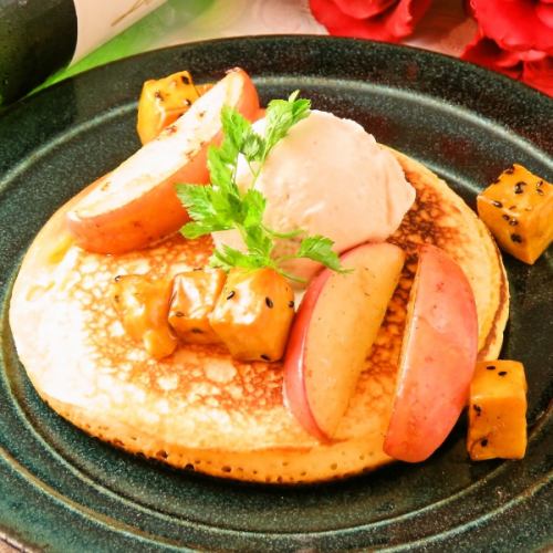 Pancakes with grilled apples and sweet potatoes
