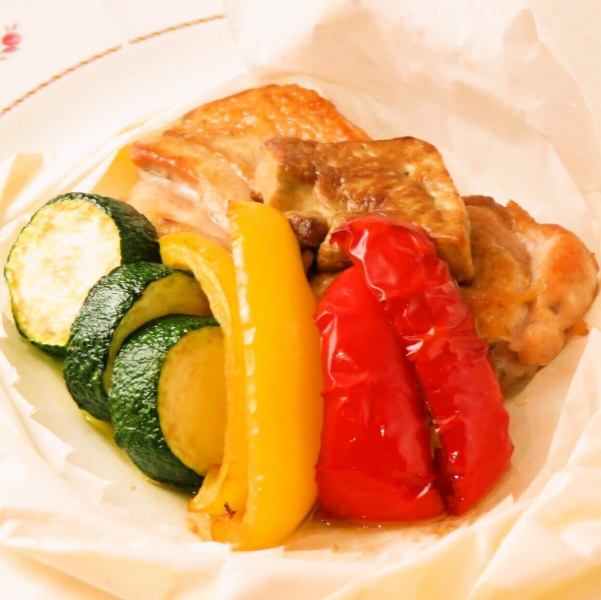 国産赤鶏もも肉とフォアグラの包み焼き