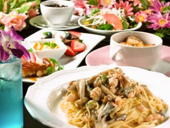 【夜间咖啡厅饭非常受欢迎！】沙拉、配菜、意大利面或米饭的咖啡盘♪1,100日元~