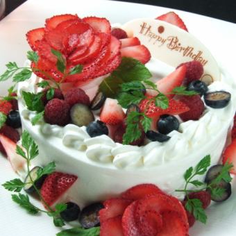 【附留言的整塊蛋糕】推薦用於慶祝生日和紀念日♪「週年紀念」套餐 5,500日元