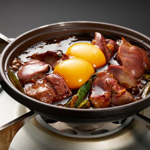 新鮮なレバーを味わえる！馬のレバ刺しや目の前で仕上げるレバ煮ラは1度食べてみて欲しい！