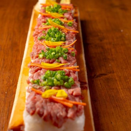 3H飲み放題付★全7品　大迫力60cm！選べる海鮮orユッケ寿司《超ロング寿司コース》4000円