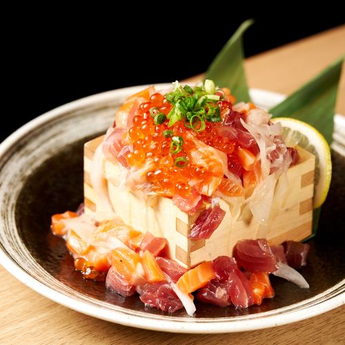 海鮮料理が美味しい!北海道ならではの新鮮な魚介がたくさん!蟹料理も大人気!サーモンしゃぶしゃぶも◎