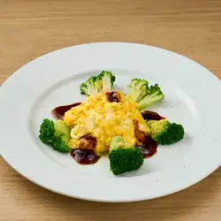 たまごとブロッコリーのオイスター炒め
