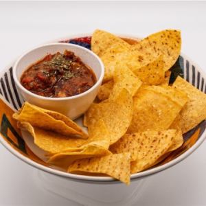Chili Beans & Tortilla Chips