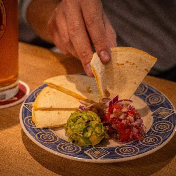 ◆クラシック ケサディヤ◆-シンプルで心温まるメキシコの味を楽しむ一品-【1310円(税込)】