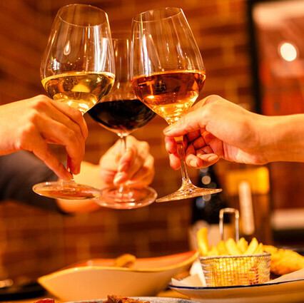 【シンプルコース】料理5品とフリーフロー(自社輸入ワインとクラフトビール飲み放題)90分