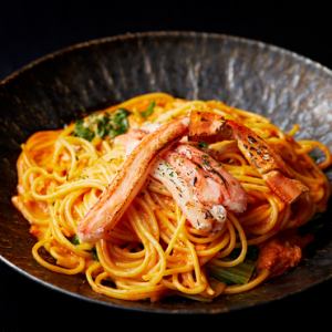 ズワイ蟹と白菜のトマトクリームパスタ