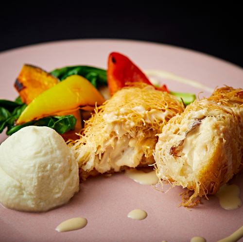 비늘 카다이프 롤 콜리플라워 에스푸마