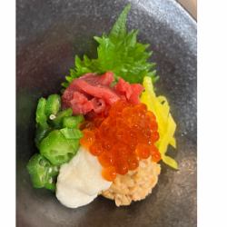 爆弾まぐろ納豆