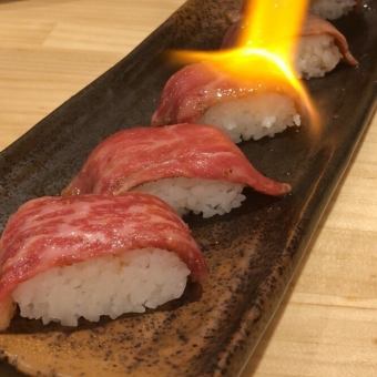 You can also eat broiled sushi! Yakiniku Satisfaction Banquet Course (13 items in total) with all-you-can-drink for 120 minutes ◎3,980 JPY (incl. tax)