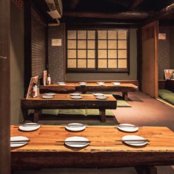 Private rooms with tables for 10 to 35 people can be accommodated! Unlike the open floor seats, you can relax without worrying about other people's eyes.It's a tatami room, so it's perfect for families with children.Please enjoy your favorite dishes and alcohol in a relaxed flow of time.