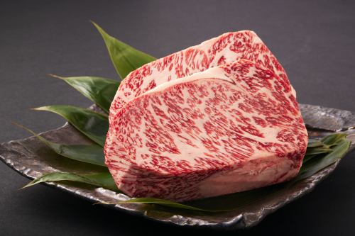 □Delicious Kuroge Wagyu Beef that is easy to eat for both children and adults□