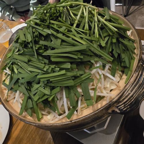 伊万里牛もつ鍋 (1人前)