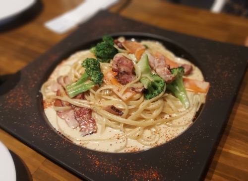 本日のパスタ(トマト・クリーム・和風)