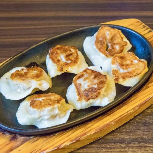 The texture of shrimp is irresistible! Seafood dumplings (5 pieces)