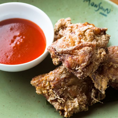 Deep-fried chicken thighs (4 pieces)