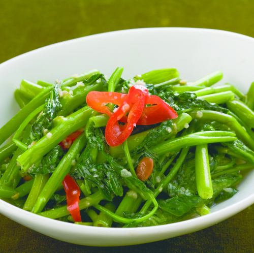Stir-fried water spinach in tochio sauce <medium spicy>