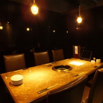 Two VIP private rooms are available!